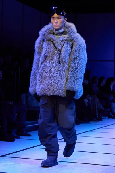 Look 53